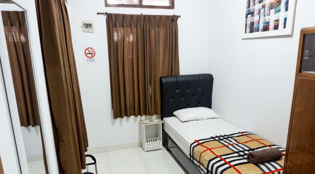 Zenrra House Hotel Bandung Exterior foto